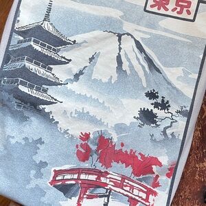 Tokyo Japan T-shirt, size M